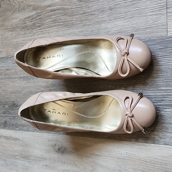 Tahari Shoes - TAHARI SHOES